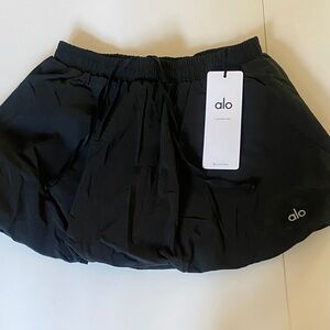 ALO Yoga Black Bubble Tennis Skirt Sz XS.  NWT